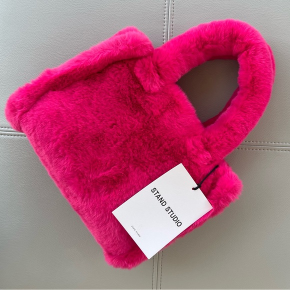 new with tagsstand studio liz bag velvety heavy faux fur fuchsia